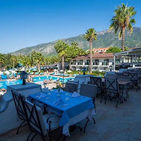 מלון Orka Village Hisaroenue 3*