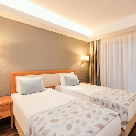 Orka Village Hisaroenue מלון